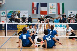 (Miniature) Volley assis : L'équipe de France féminine a joué sa première compétition internationale